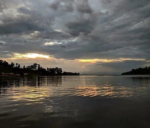 Lake Kivu clouds / by Bayingana julius, via Wikimedia Commons  / CC BY-SA 4.0a> Lake Kivu clouds