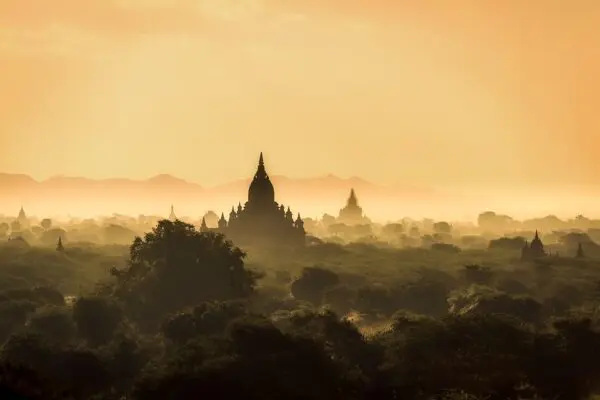 Myanmar Birma Landschaft Sonnenaufgang Morgen / by tpsdave / Pixabay Myanmar Birma Landschaft Sonnenaufgang Morgen / by tpsdave / Pixabay
