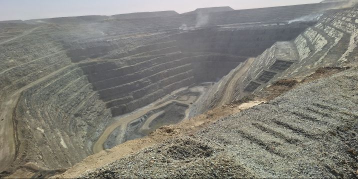 Gold mine pit