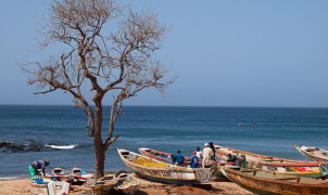 Senegal, fishers in Dakar / by Evgeni Zotov / CC BY-NC-ND 2.0